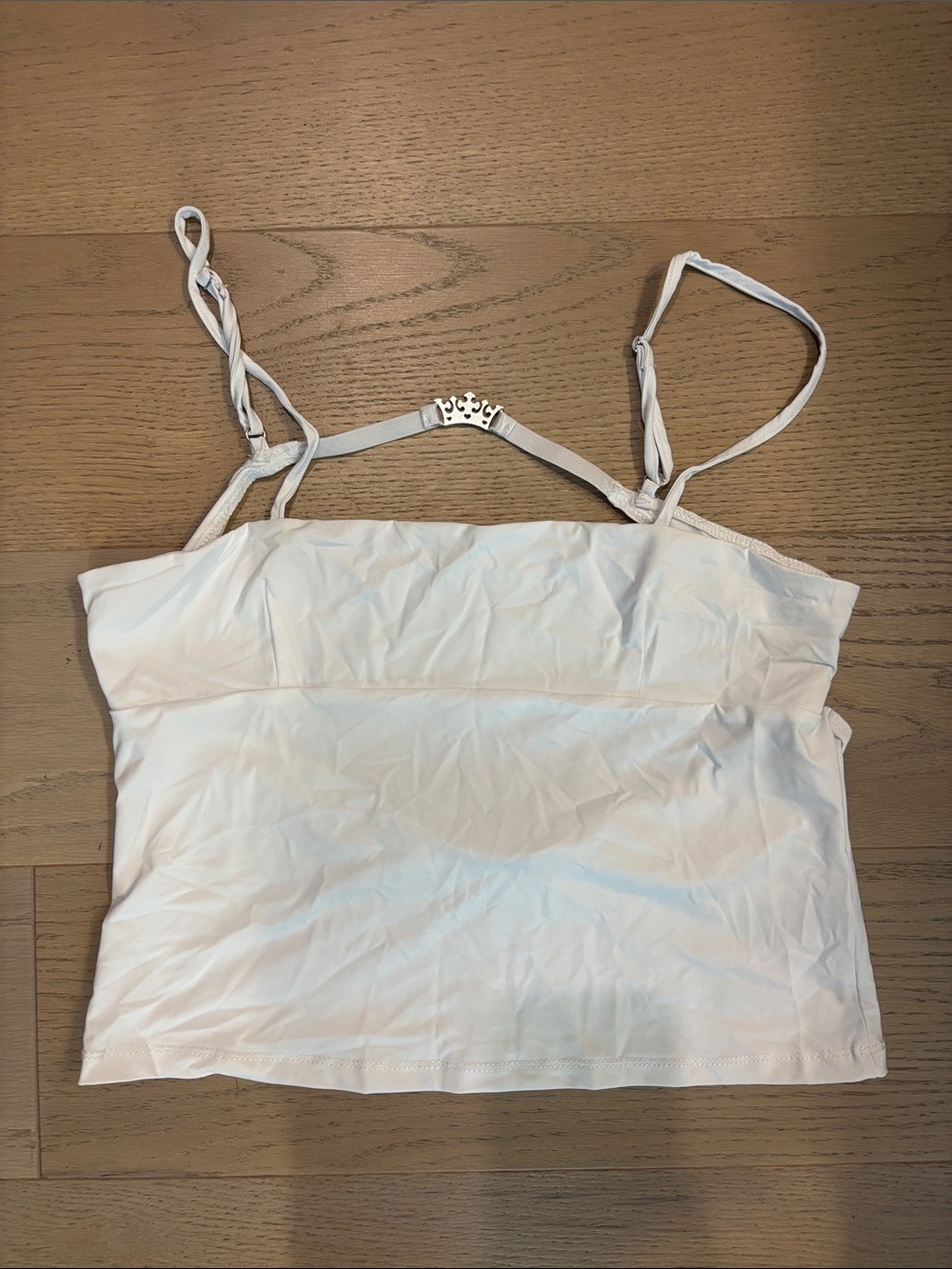 Classic White Cropped Camisole with Decorative Back Accent